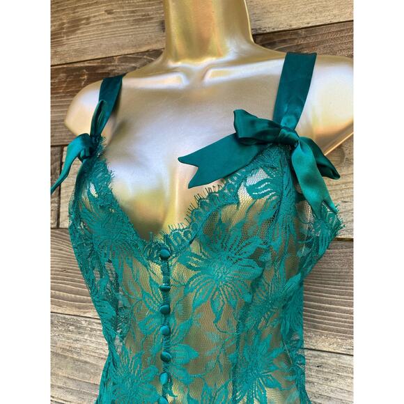 Size S // Victoria's Secret Gold Label Green Lace Teddy - Picture 2 of 4